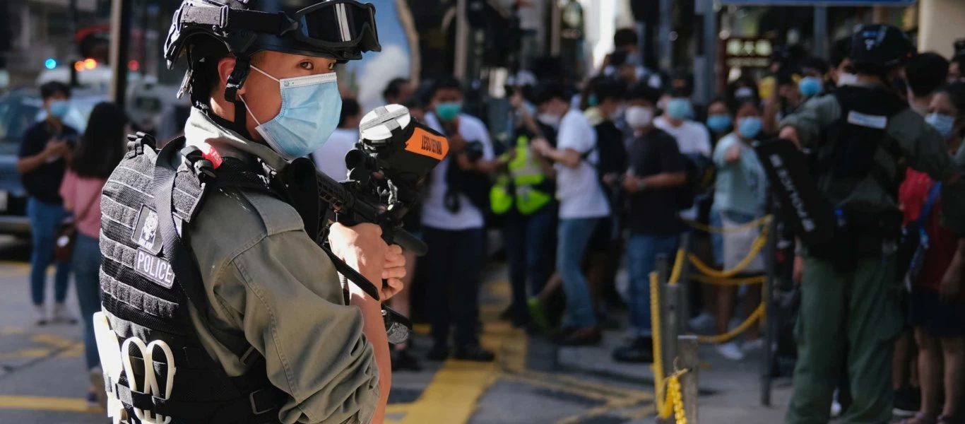 Χονγκ Κονγκ: Συνελήφθη από τις αρχές εξέχουσα μορφή του δημοκρατικού κινήματος